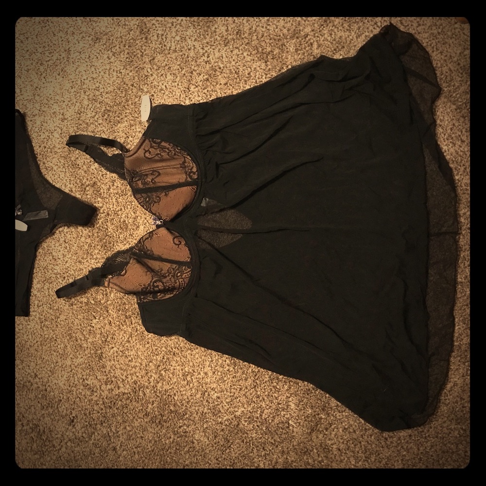 Babydoll w/ lace underwire cups 42C & 1X thong NWT